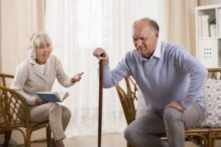 Os anciáns están en risco de enfermidades articulares